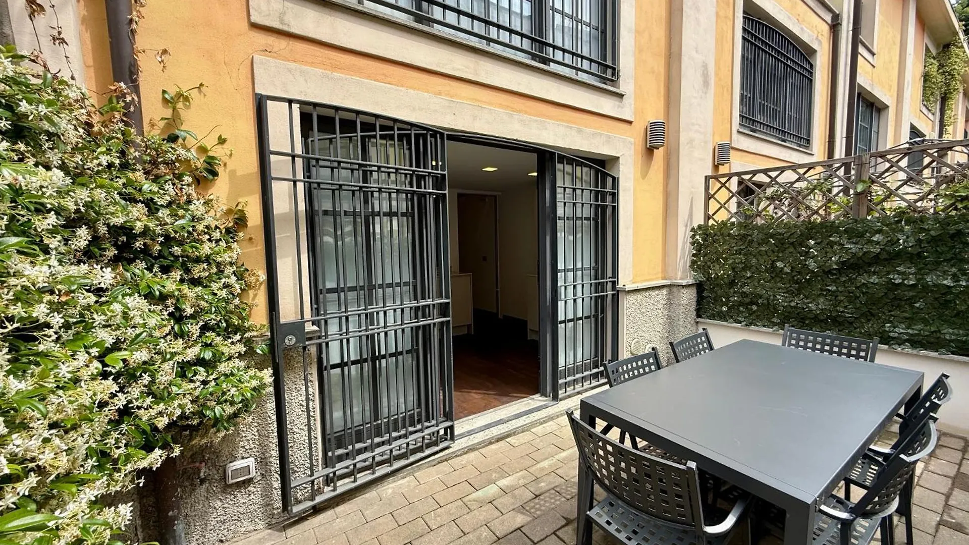 Luxury House In Milano Pietrasanta 120 Mq Apartamento Itália